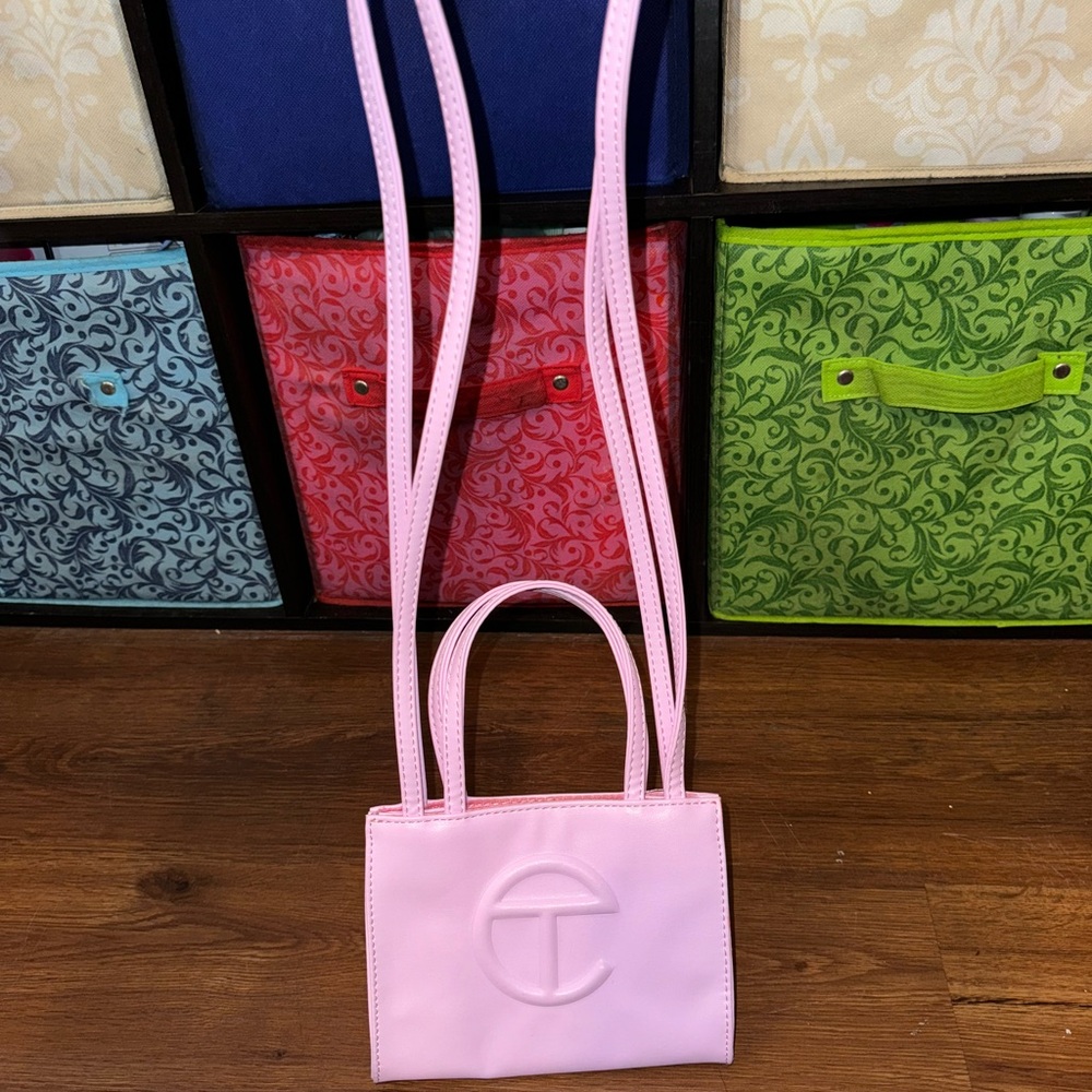 Small Telfar Bag “Bubblegum”